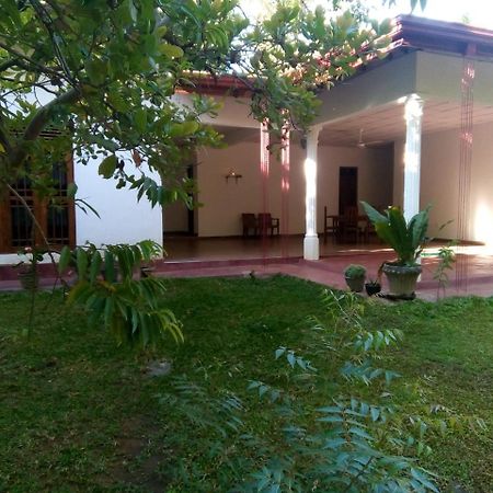 Siyapath Holiday Resort Polonnaruwa Esterno foto