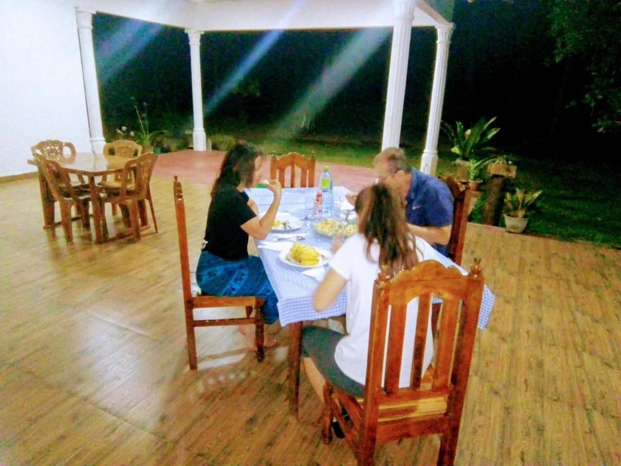 Siyapath Holiday Resort Polonnaruwa Esterno foto