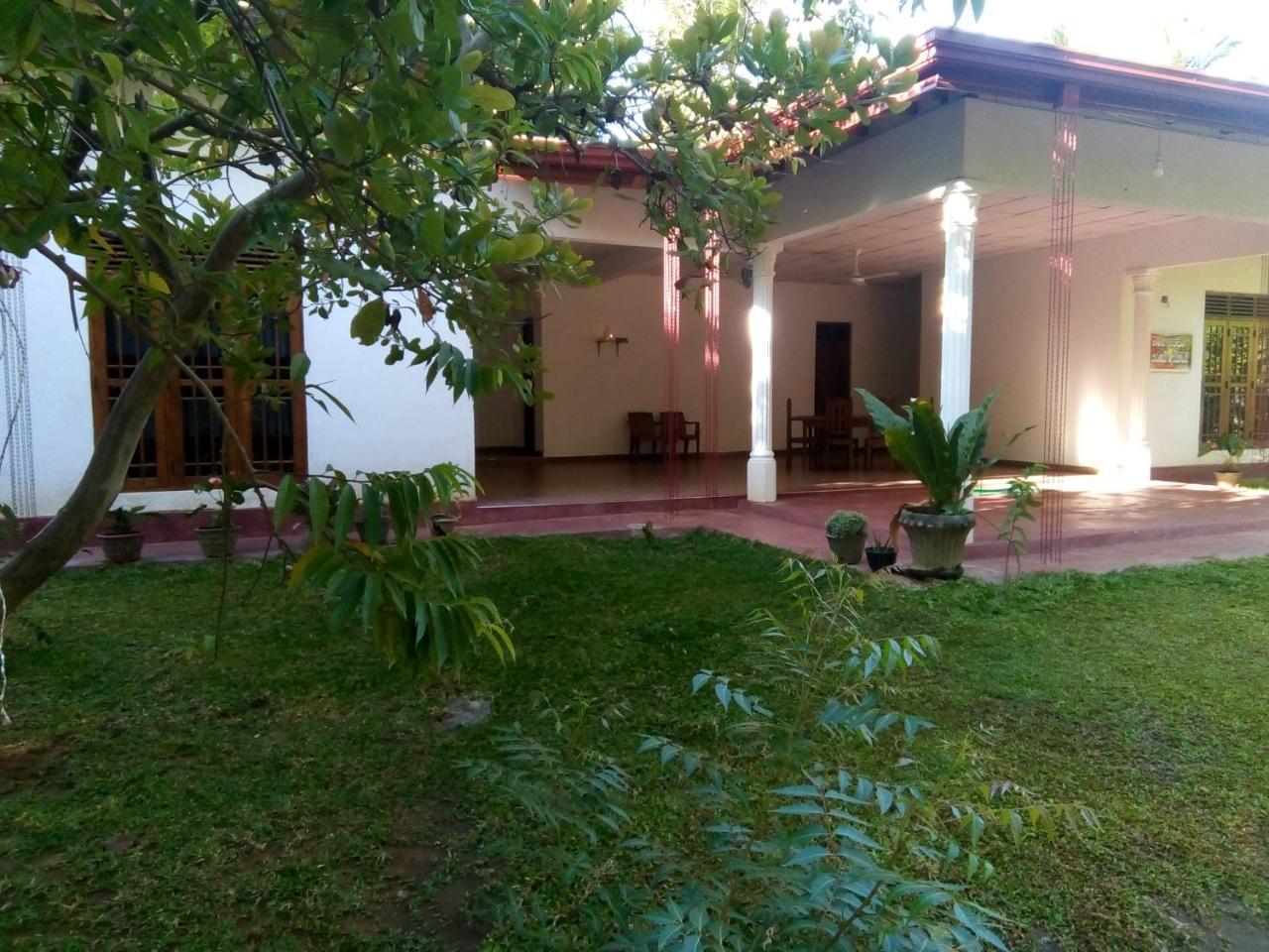 Siyapath Holiday Resort Polonnaruwa Esterno foto